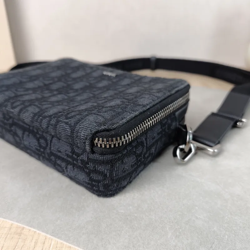 DIOR Shoulder Bag oblique Shoulder Bag Black Monogram Canvas 17 × 5 × 12 cm — detail view 1 of 10
