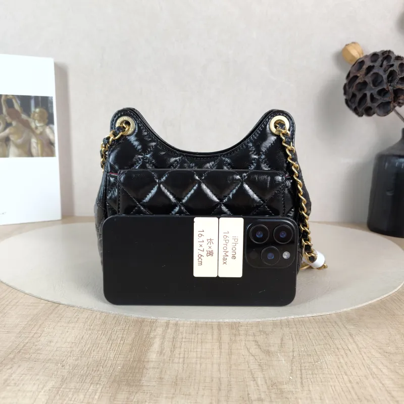 Chanel Crossbody Bag HOBO Black Waxed Leather Calfskin Small 19 × 6 × 17 cm — cover view 3 of 5
