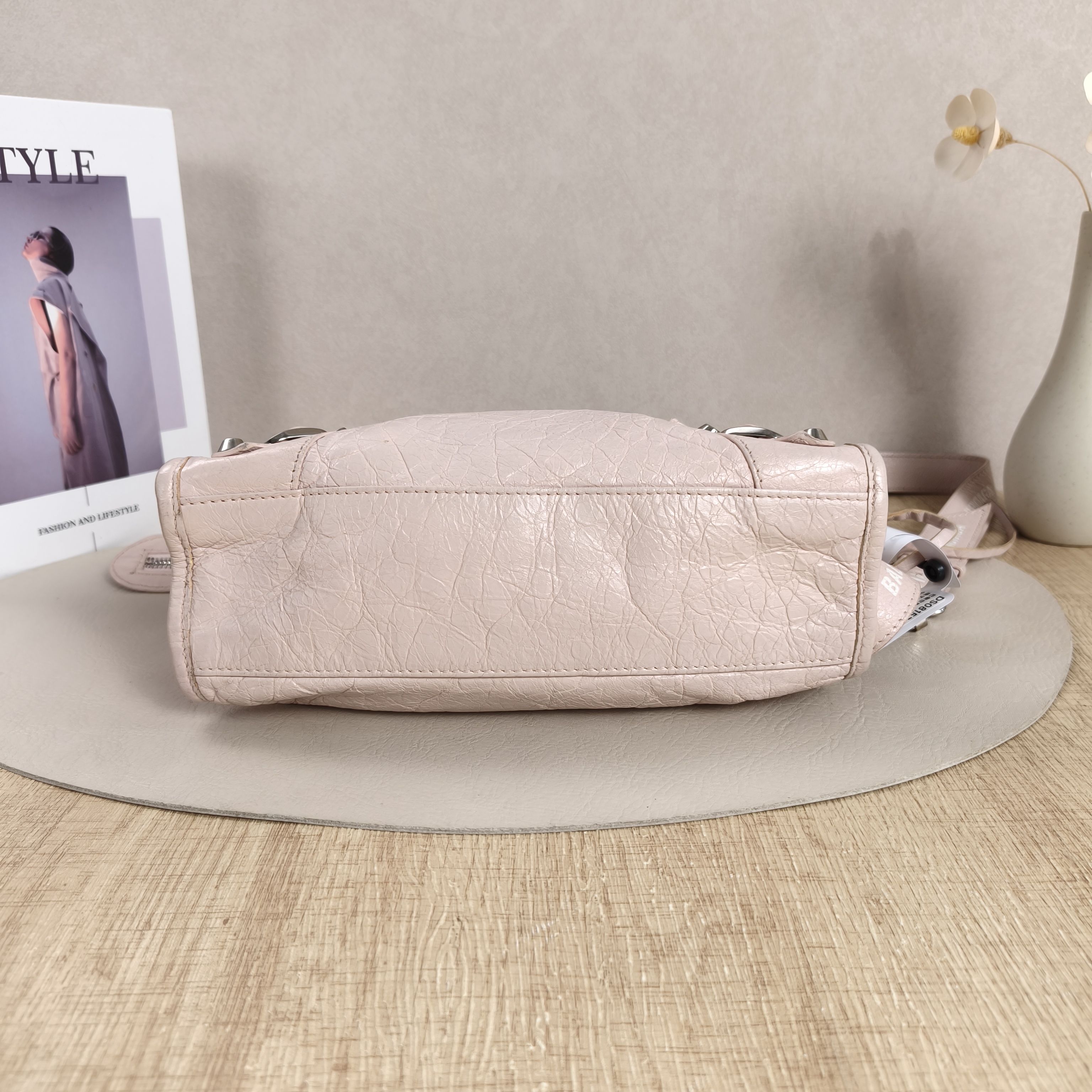 BALENCIAGA Crossbody Bag Classic City Pink Lambskin24 × 10 × 16 cm — cover view 4 of 10