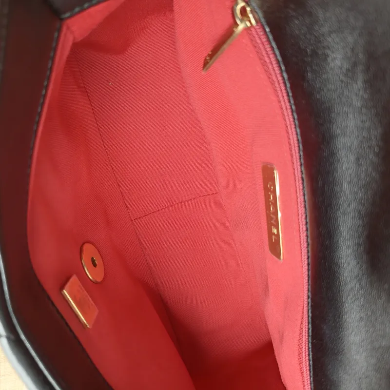 Chanel Crossbody Bag 19Bag Black SL ambskin Small 26 × 9 × 16 cm — detail view 3 of 13