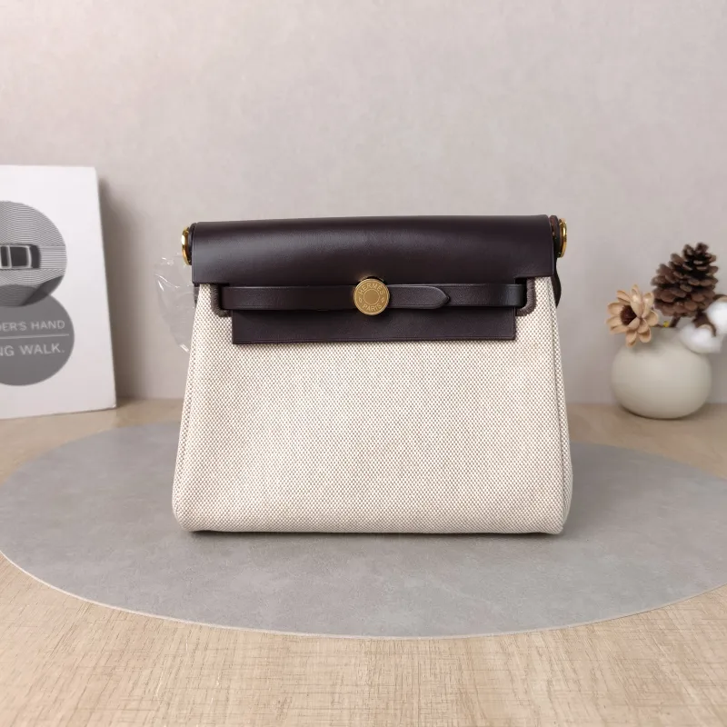 Hermès Crossbody Bag Herbag Zip 20Beige Calfskin，Canvasmini20.5 × 7 × 16.5 cm