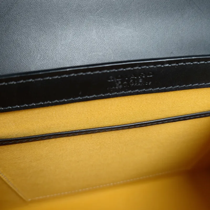 GOYARD Crossbody Bag Saïgon Black PVC Small28 × 12 × 20 cm — detail view 8 of 13