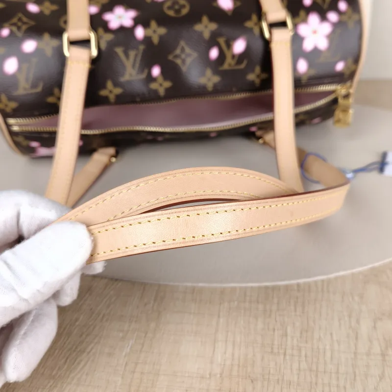 Louis Vuitton Shoulder Bag Papillon Monogram · PVC One Size30 × 15 × 15 cm — detail view 2 of 14