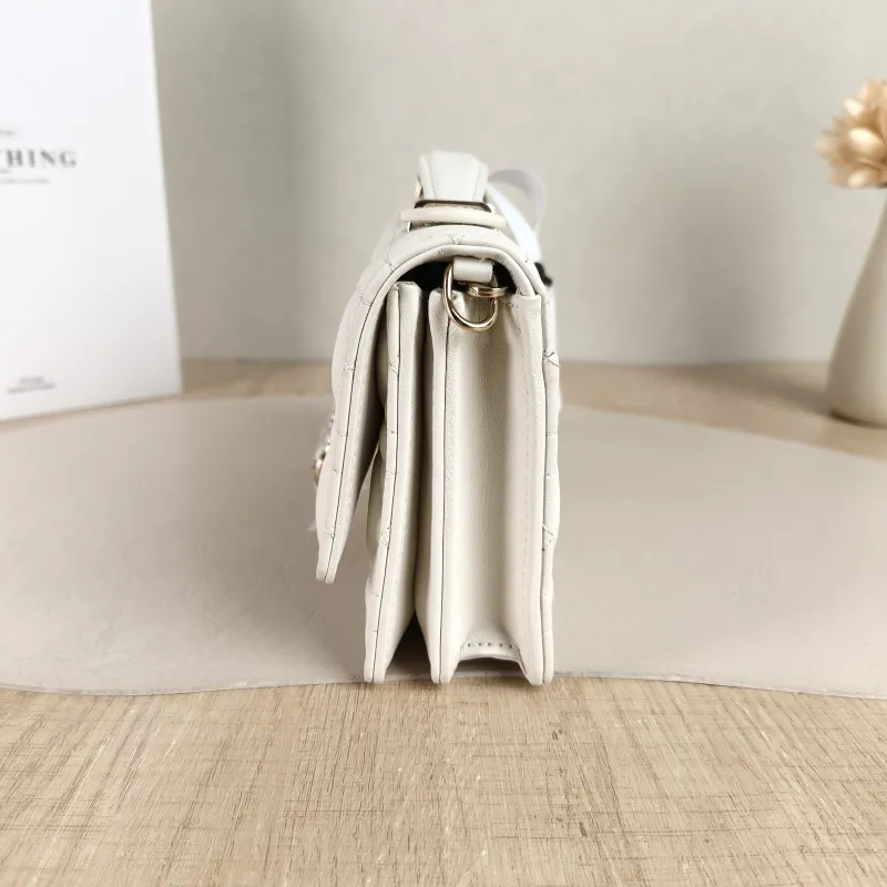 DIOR Shoulder Bag My Chain Bag White Lambskin mini21 × 4.5 × 11.5 cm — detail view 3 of 11
