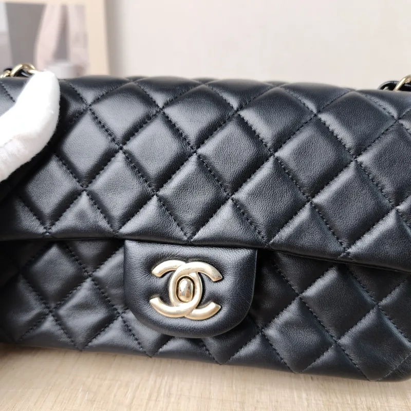 Chanel Crossbody Bag Classic Flap Large Mini CF Mini Black SL ambskin mini 20 × 6 × 12 cm — detail view 5 of 12