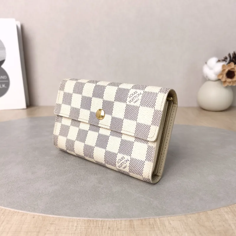 Louis Vuitton Wallet Edition Wallet PVC One Size15 × 3 × 10 cm — cover view 5 of 5