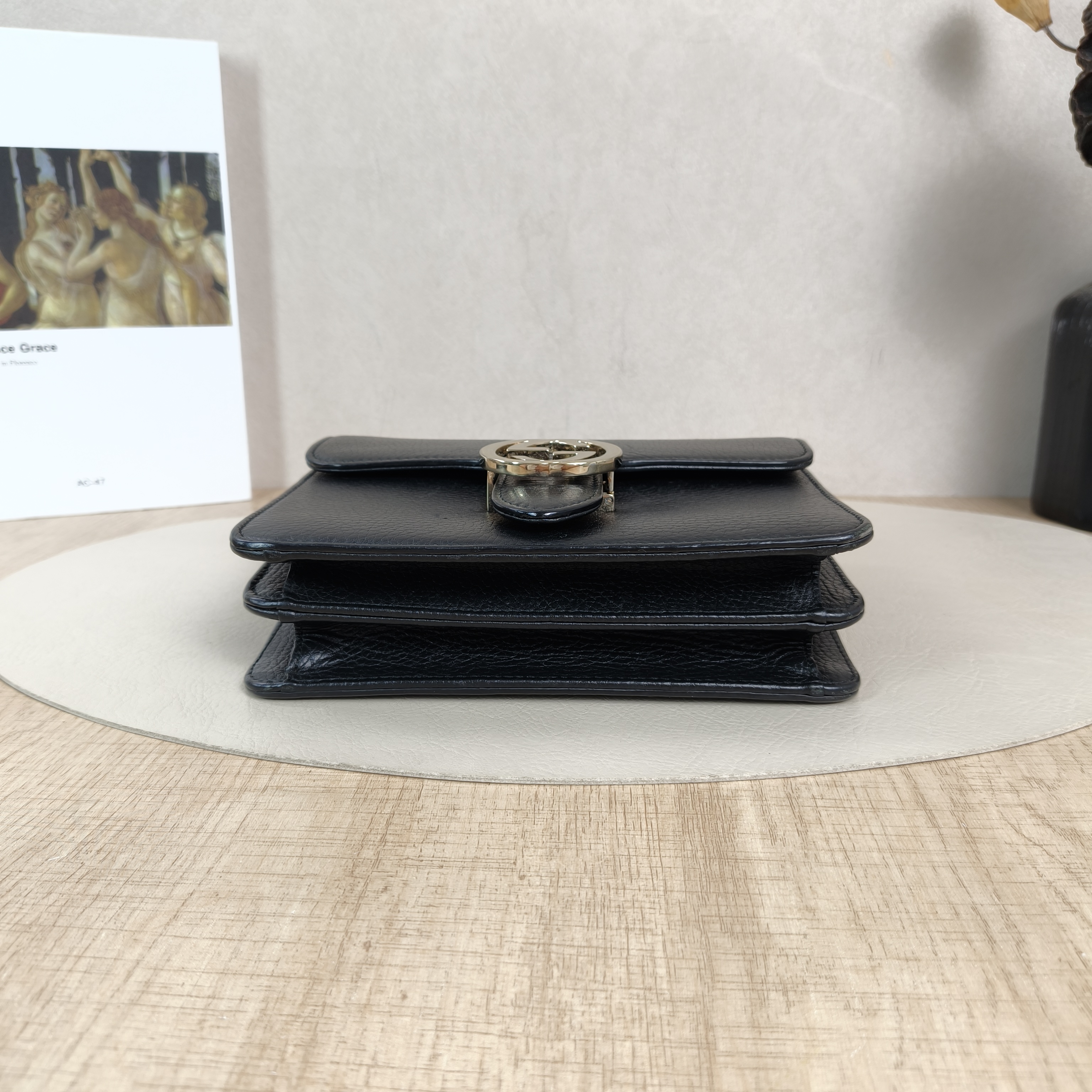 GUCCI Crossbody Bag g Collection Black Calfskin Small20 × 9 × 16 cm — cover view 2 of 5