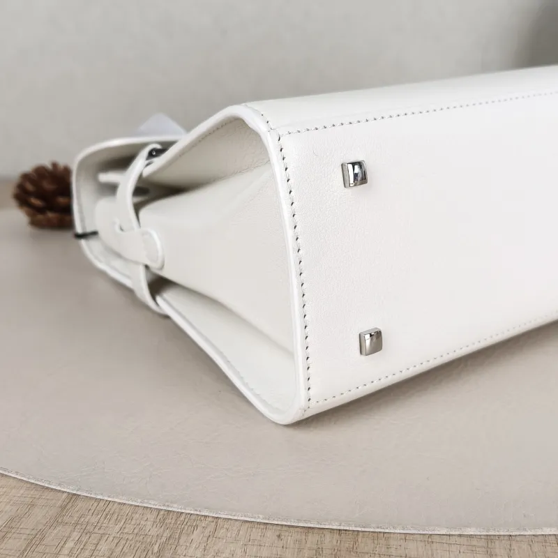 DELVAUX Top Handle Bag Tempete Top Handle Bag White Calfskin Small 21.5 × 8.5 × 19.5 cm — detail view 4 of 13
