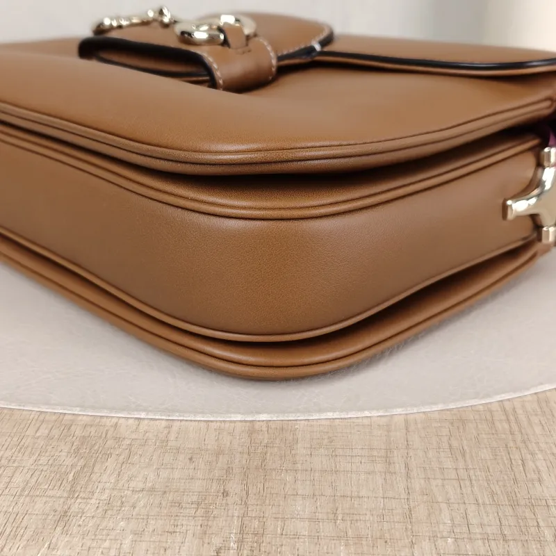 GUCCI Crossbody Bag Horsebit 1955 Horsebit Medium Caramel Calfskin Medium 25 × 8 × 18 cm — detail view 10 of 14