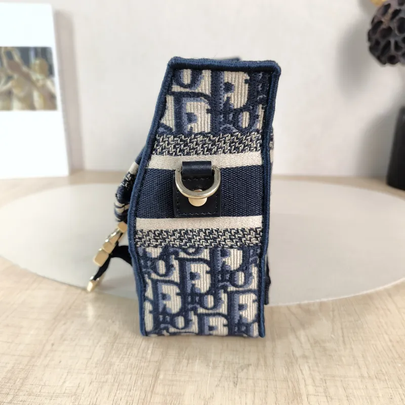 DIOR Crossbody Bag camp Messenger Bag Blue Canvas Small 23 × 8 × 15 cm — detail view 6 of 11