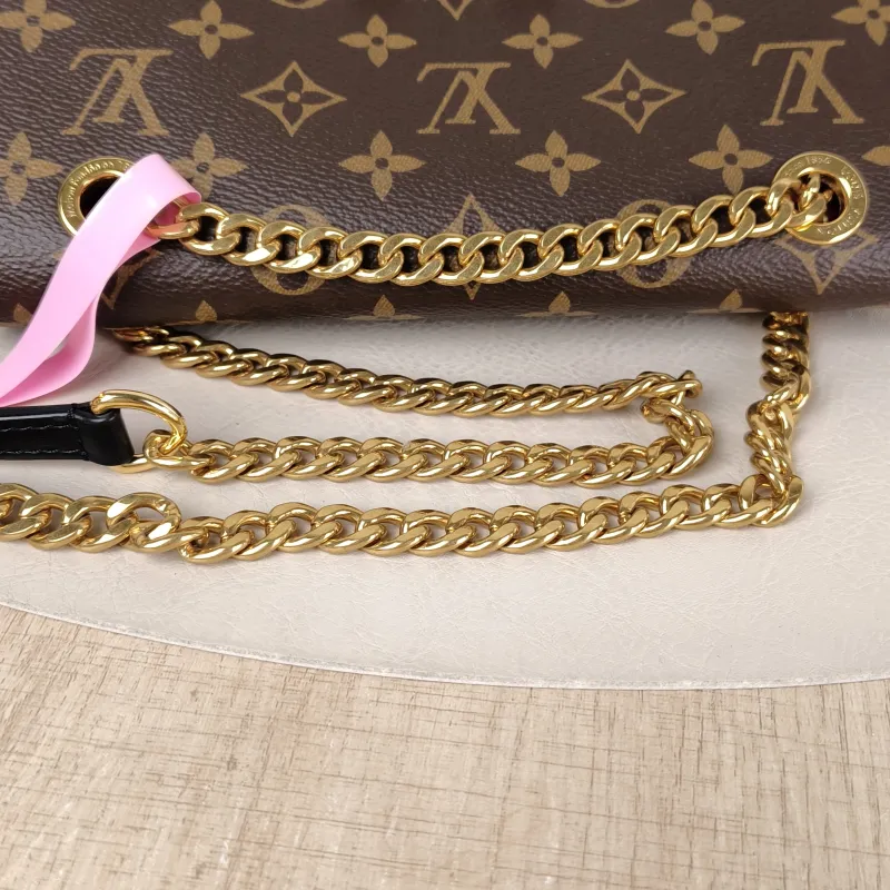 Louis Vuitton Crossbody Bag Passy Messenger Bag Monogram PVC Small 23 × 9 × 17 cm — detail view 14 of 14