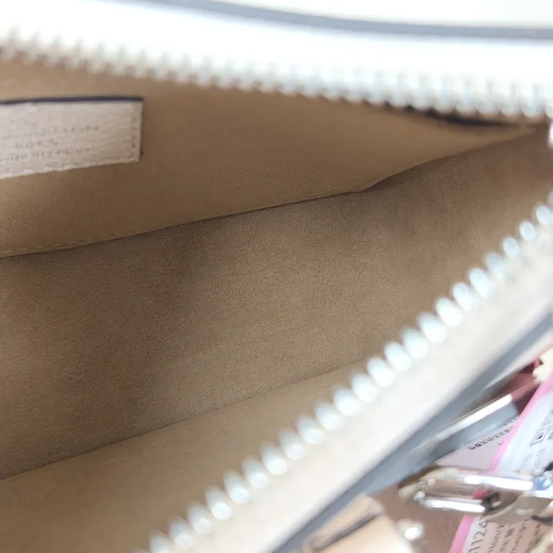Louis Vuitton Shoulder Bag MARELLINI White Epi Embossed Calfskinmini19 × 6.5 × 13.5 cm — detail view 3 of 14