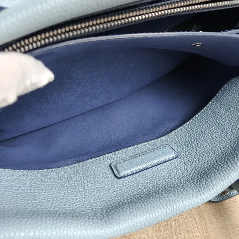 MCM Shoulder Bag Tote Bag Blue Calfskin Large34 × 15 × 22 cm — detail view 10 of 13