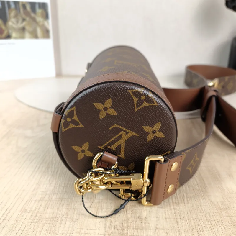 Louis Vuitton Crossbody Bag Papillon Trunk Monogram PVC Small19 × 9 × 9 cm — detail view 8 of 13