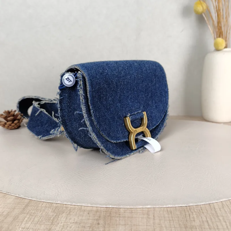 Chloé Shoulder Bag Shoulder Bag Blue One Size 18 × 6 × 13 cm — cover view 2 of 5