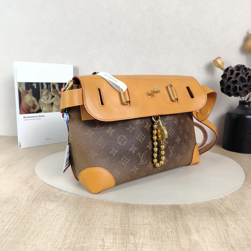 Louis Vuitton Crossbody Bag Steamer Messenger Bag Brown PVC One Size30 × 10 × 20 cm — cover view 2 of 5