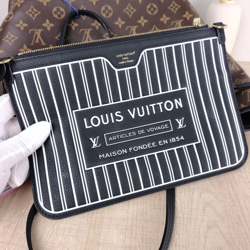 Louis Vuitton Shoulder Bag NEVERFULL INSIDE OUT Black PVC · Calfskin Medium 31 × 14 × 28 cm — detail view 7 of 11