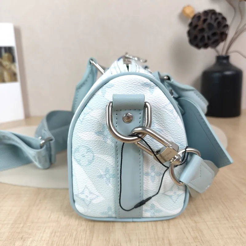 Louis Vuitton Crossbody Bag Keepall 25 Blue PVC Medium25 × 11 × 15 cm — detail view 9 of 11
