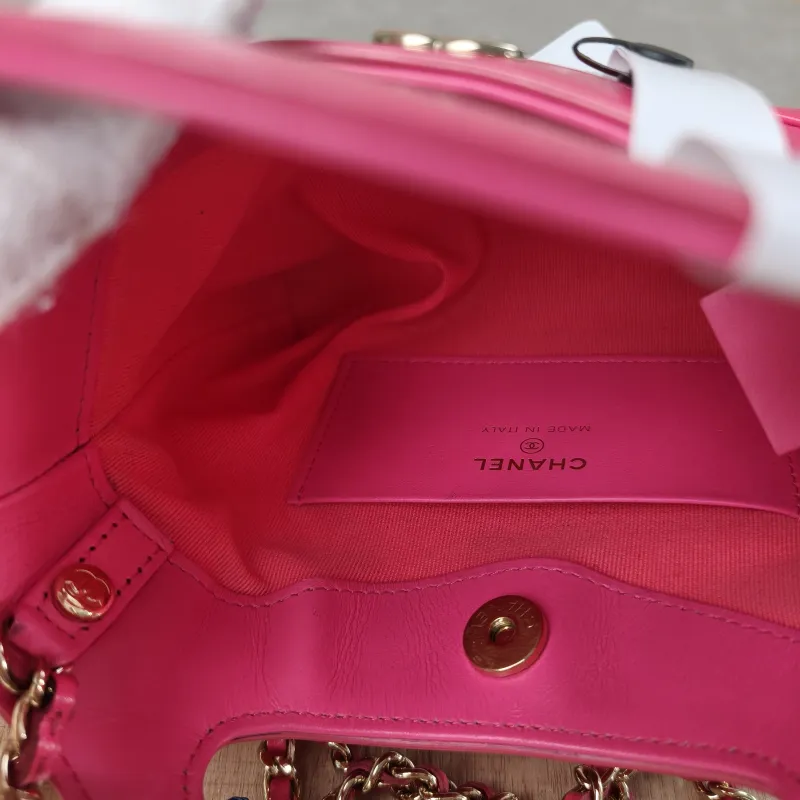 Chanel Crossbody Bag31Bag Pink Waxed Leathernano19 × 5 × 12 cm — detail view 9 of 14