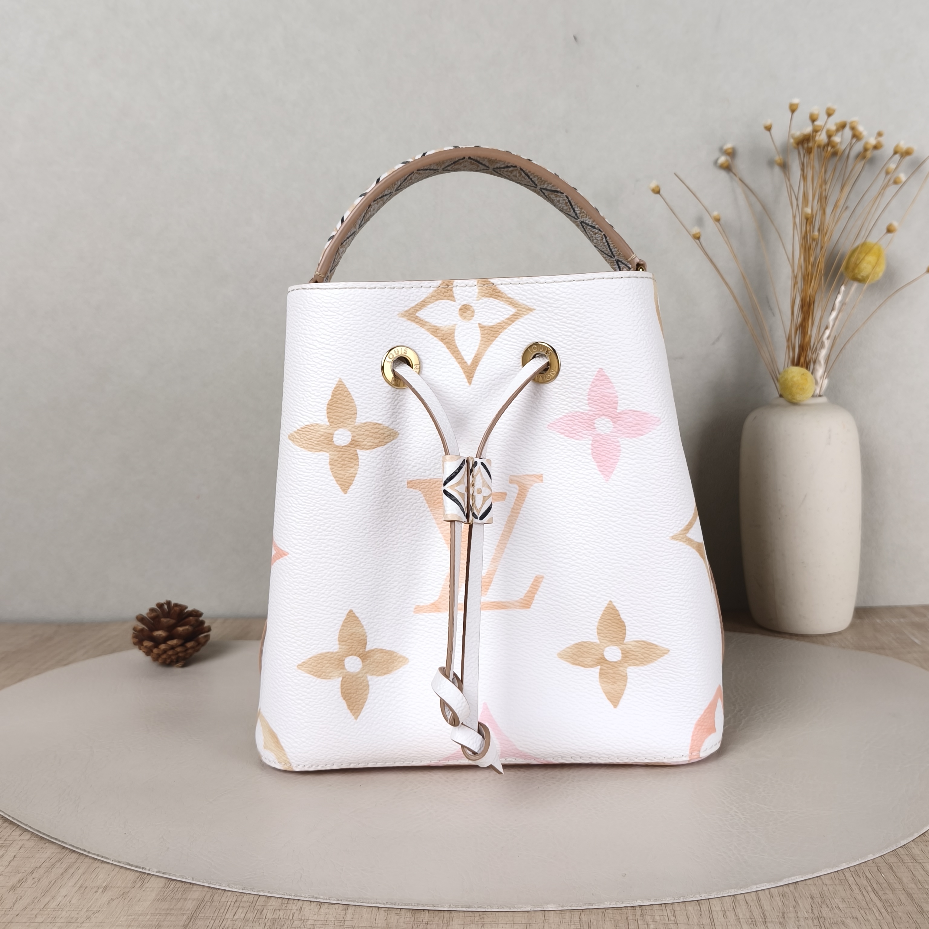 Louis Vuitton Crossbody Bag NÉONOÉ Bucket Bag BB PVCBB20 × 13 × 20 cm