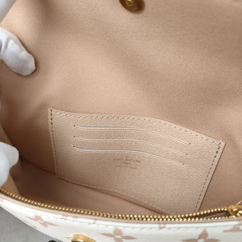 Louis Vuitton Crossbody Bag IVY · Beige PVC Small 23.5 × 4.3 × 12 cm — detail view 9 of 11