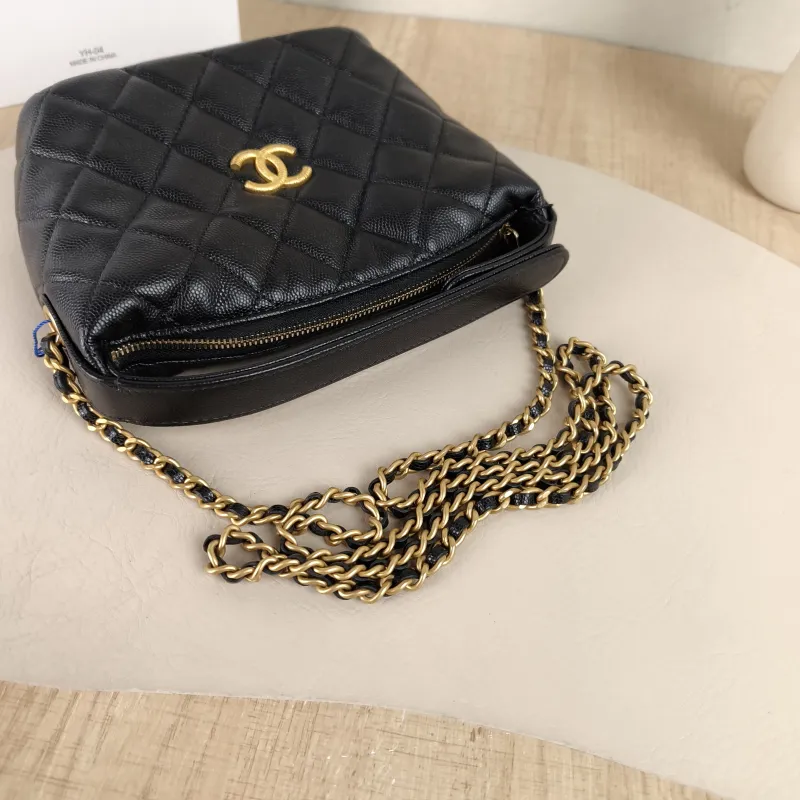 Chanel Crossbody Bag Gold-Tone Hardware Crossbody Bag Black Calfskin One Size21.5 × 7.5 × 19 cm — detail view 2 of 11