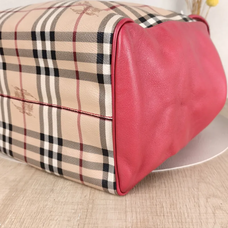 BURBERRY Top Handle Bag Top Handle Bag PVC One Size26 × 15 × 27 cm — detail view 7 of 9