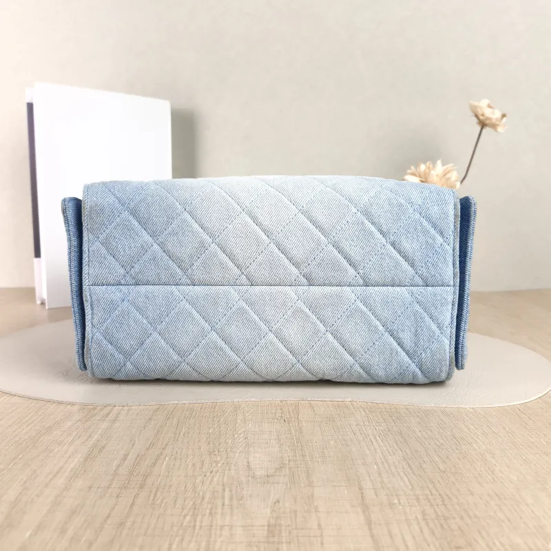 Chanel Shoulder Bag 25Bag Blue Small 26 × 14 × 30 cm — cover view 4 of 5