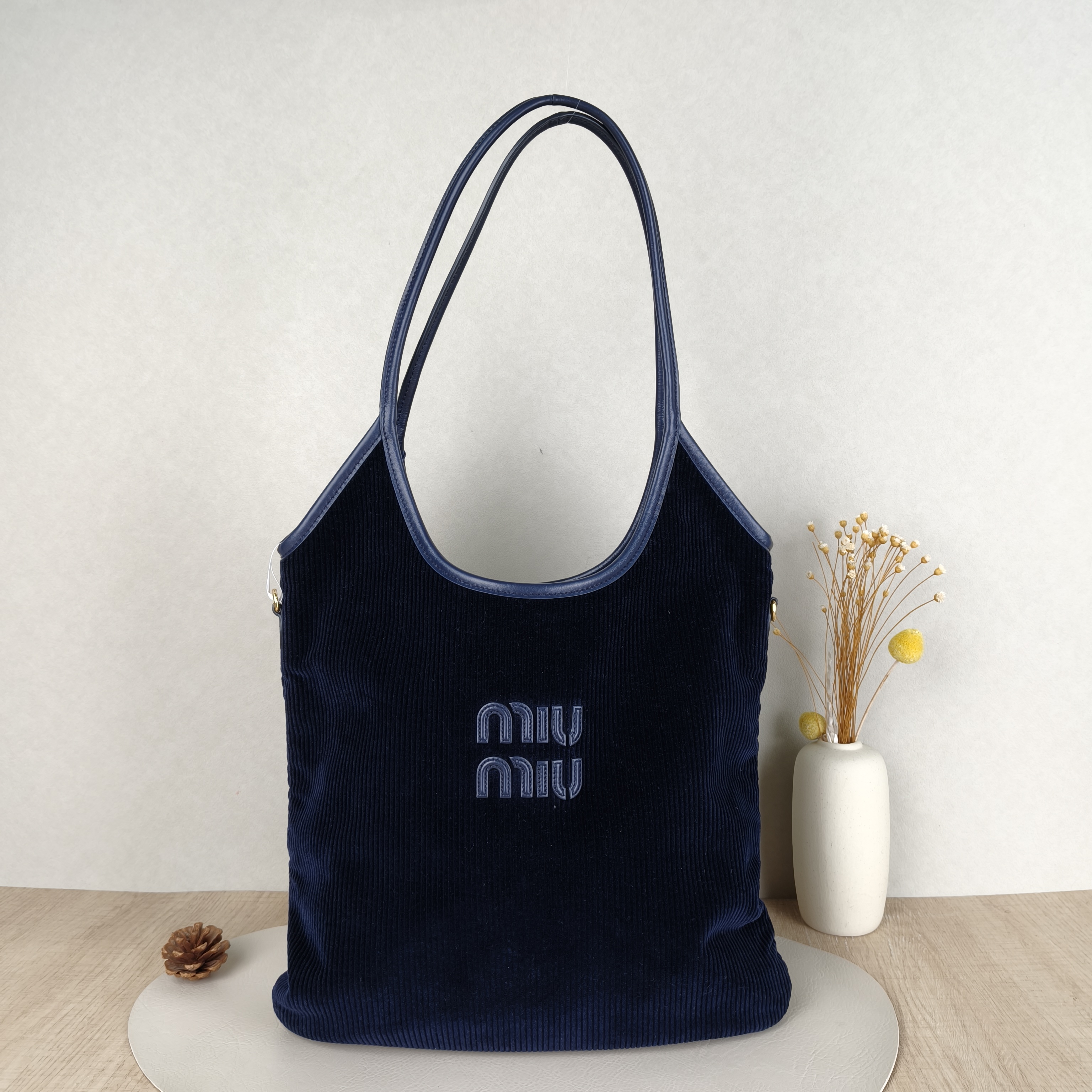 Miumiu Shoulder Bag IVY Tote Shopping Tote Medium35*40