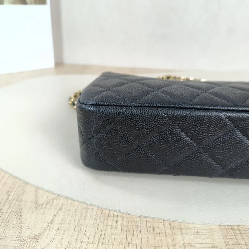 Chanel Crossbody Bag c Black Grained Calfskin One Size21 × 5.5 × 12 cm — detail view 10 of 11