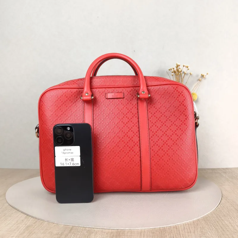 GUCCI Crossbody Bag Red Calfskin 34 × 7 × 24 cm — cover view 3 of 5