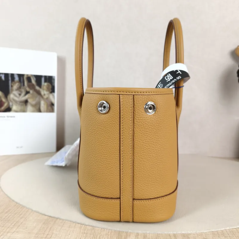 Hermès Top Handle Bag Neo Garden 23 Mini 2S Togo Calfskin Mini 23 × 10 × 16 cm G — detail view 6 of 10