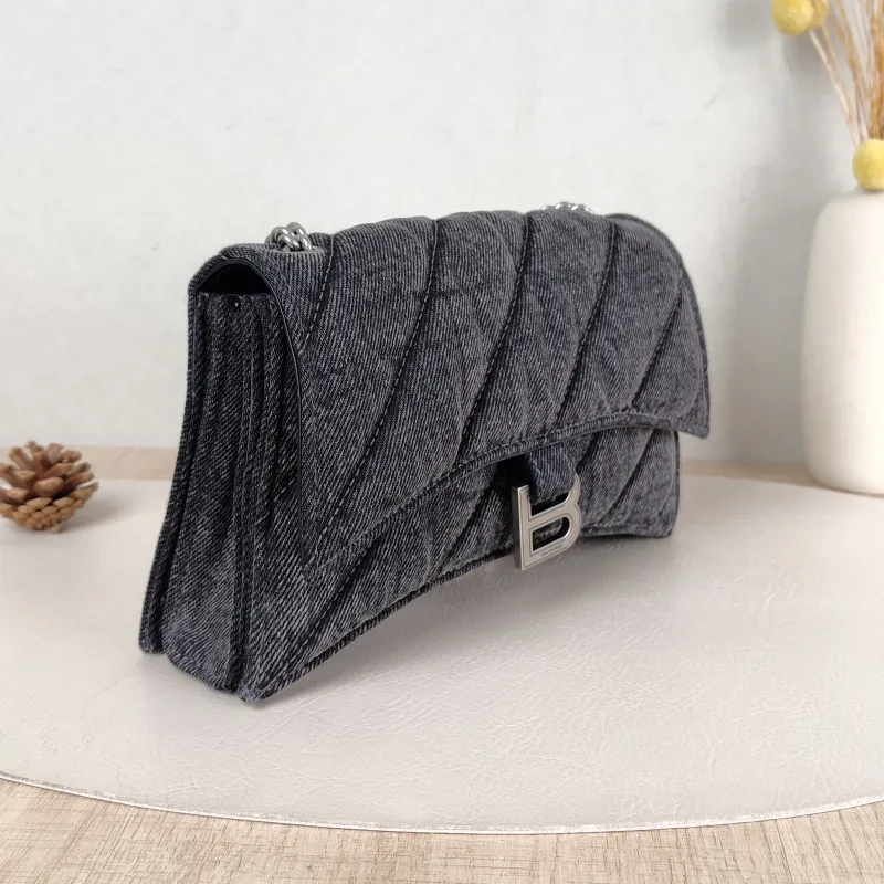 BALENCIAGA Crossbody Bag CRUSH Chain Bag Grey xs Small 22 × 5 × 10 cm — cover view 4 of 5