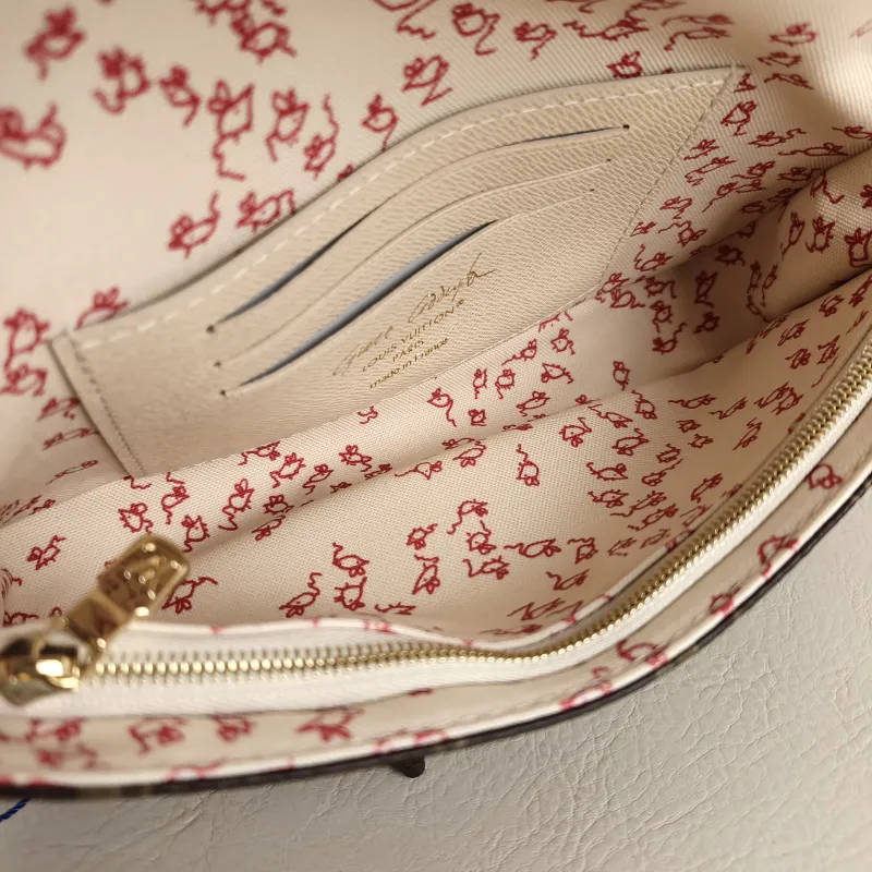 Louis Vuitton Crossbody Bag IVY Monogram PVC Small 23.5 × 4.3 × 12 cm — detail view 10 of 11