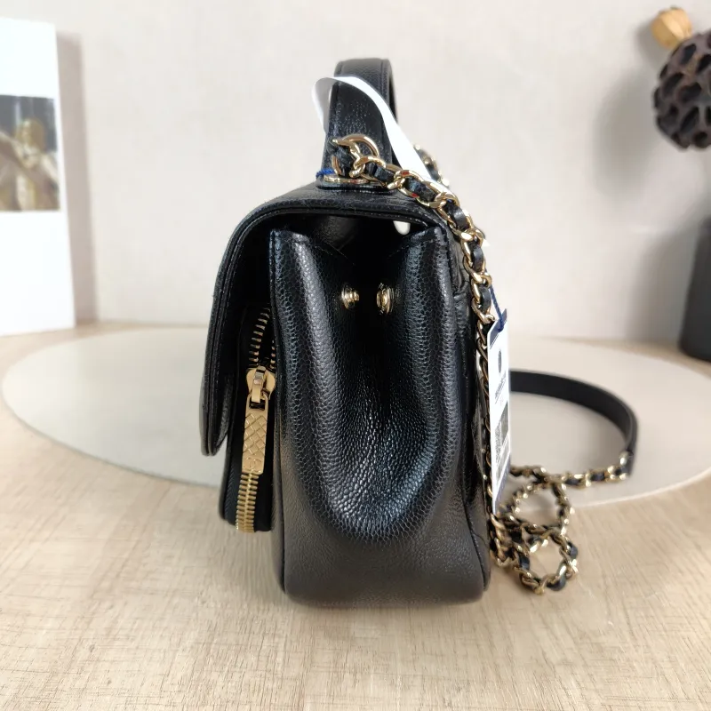 Chanel Crossbody Bag affinity Messenger Bag Black Grained Calfskin Small 19 × 7 × 14 cm 31 — detail view 7 of 14