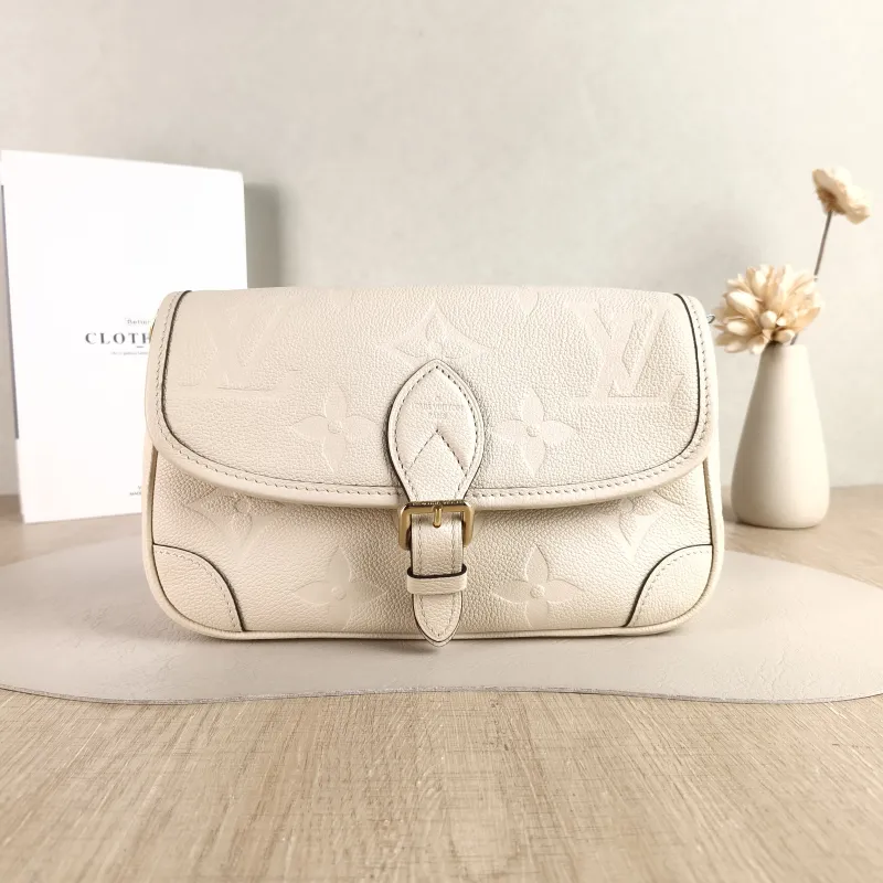 Louis Vuitton Crossbody Bag Diane Baguette Bag White Monogram Empreinte Embossed Calfskin Small 24 × 9 × 15 cm