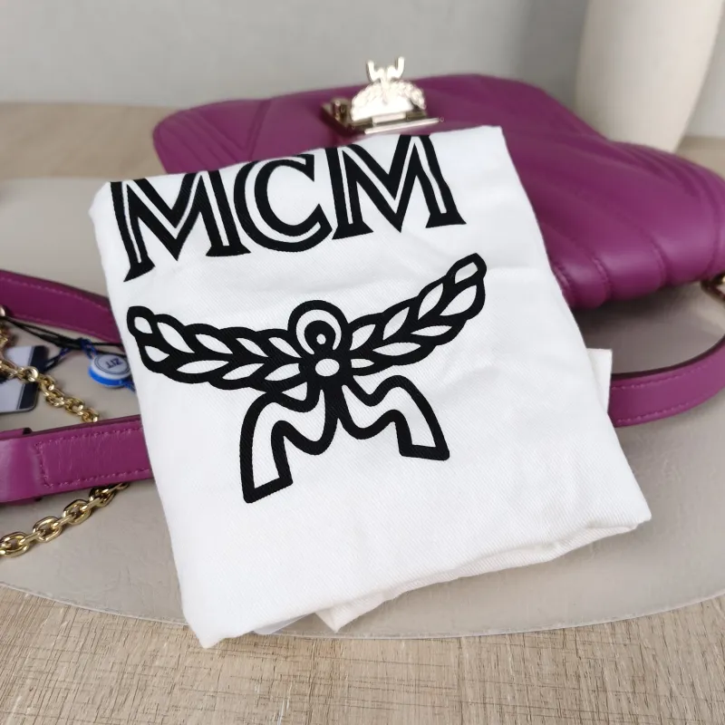 MCM Crossbody Bag Crossbody Bag Calfskin One Size 21 × 4 × 19 cm — detail view 10 of 17