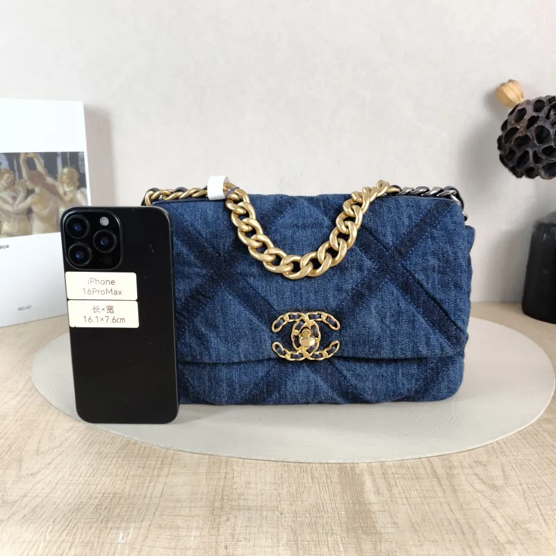 Chanel Crossbody Bag 19Bag Navy Small 26 × 9 × 16 cm — cover view 5 of 6