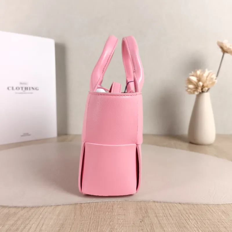 Bottega Veneta Top Handle Bag Arco Woven Tote Bag Pink Lambskin Mini 20 × 7 × 13 cm — detail view 5 of 10