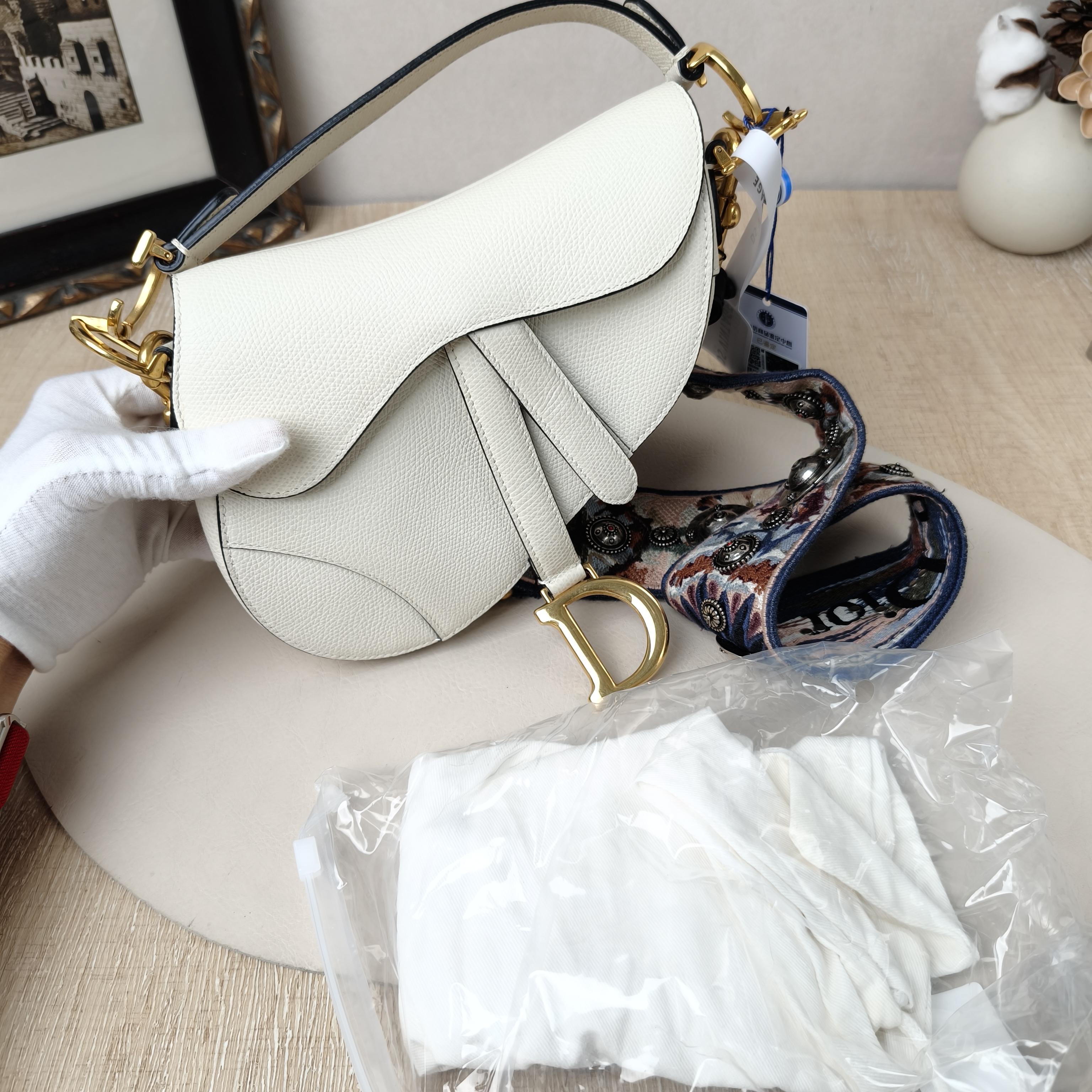 DIOR Top Handle Bag Saddle White Calfskinmini19 × 6 × 15 cm — cover view 6 of 10