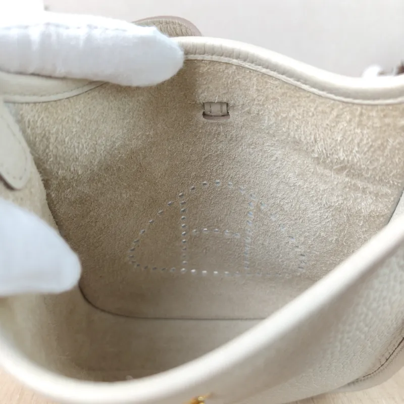 Hermès Crossbody Bag Evelyne Mini 16 Mini 16 TC Calfskin Mini 17 × 5.5 × 18 cm U — detail view 10 of 13