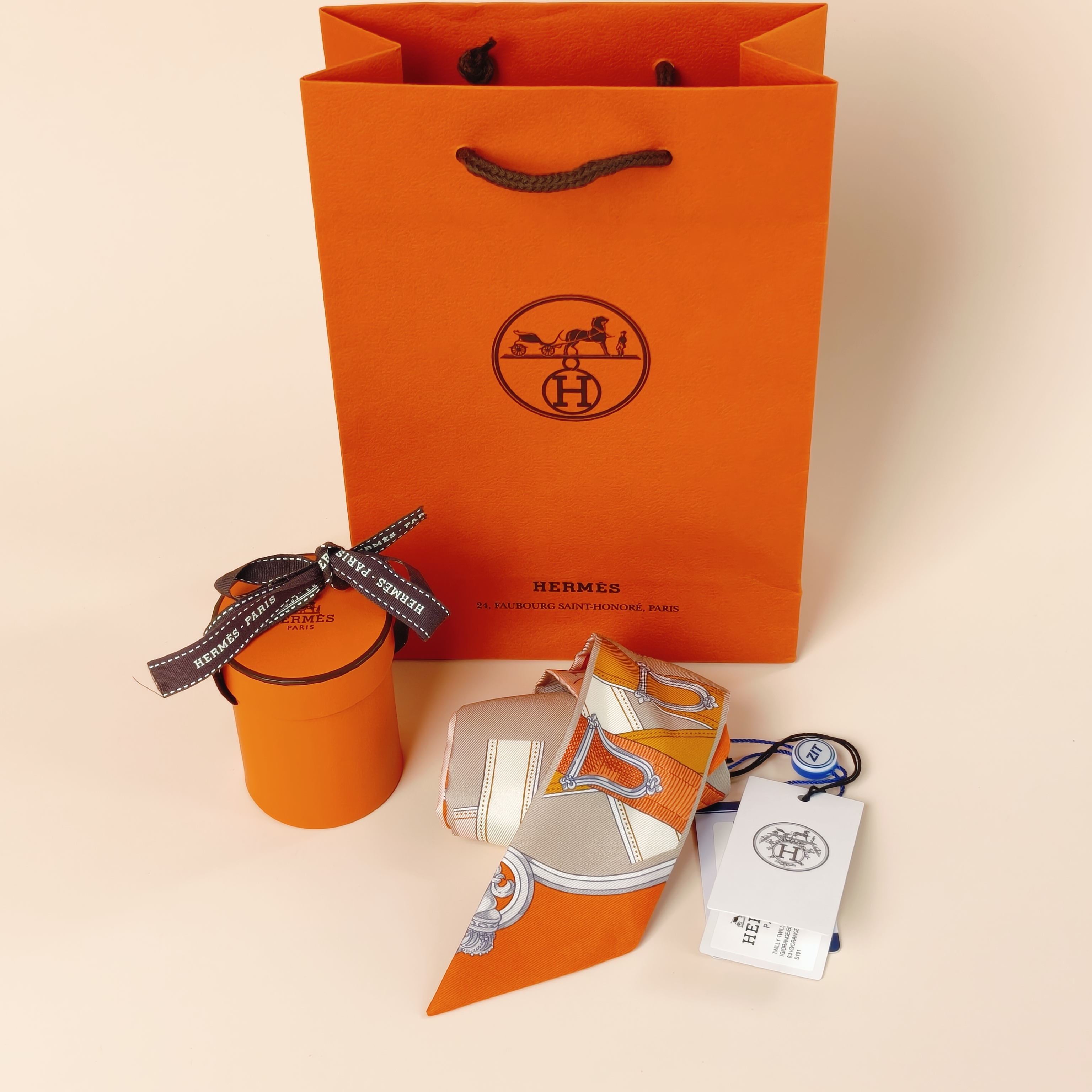 Hermès twilly Silk One Size86.5*5cm — cover view 3 of 8