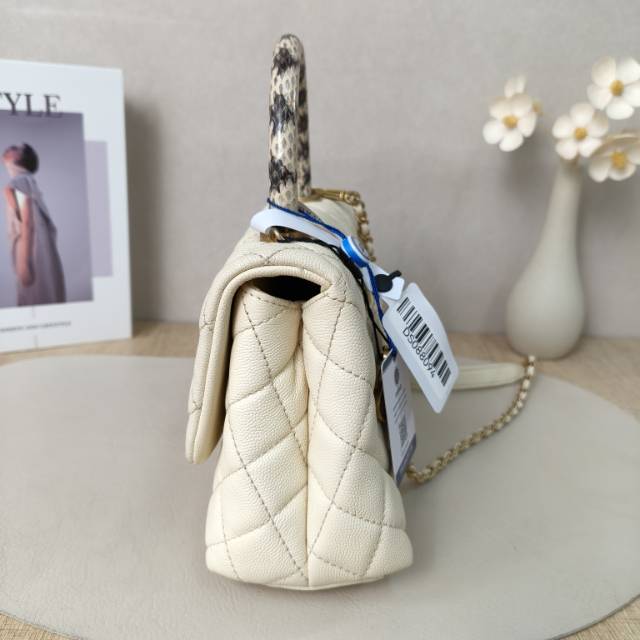 Chanel cocohandle26 Small Beige Calfskin26 · Dust Bag Shoulder Strap · 24 × 10 × 14 cm — cover view 2 of 10