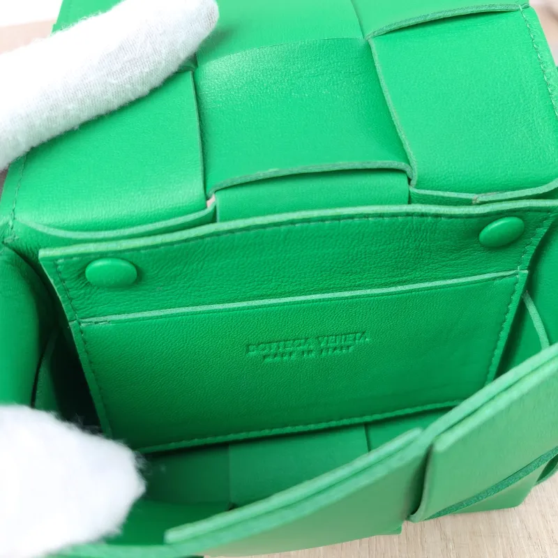 Bottega Veneta Crossbody Bag Cassette Woven Green Lambskin Mini 12 × 4 × 9 cm — detail view 1 of 10