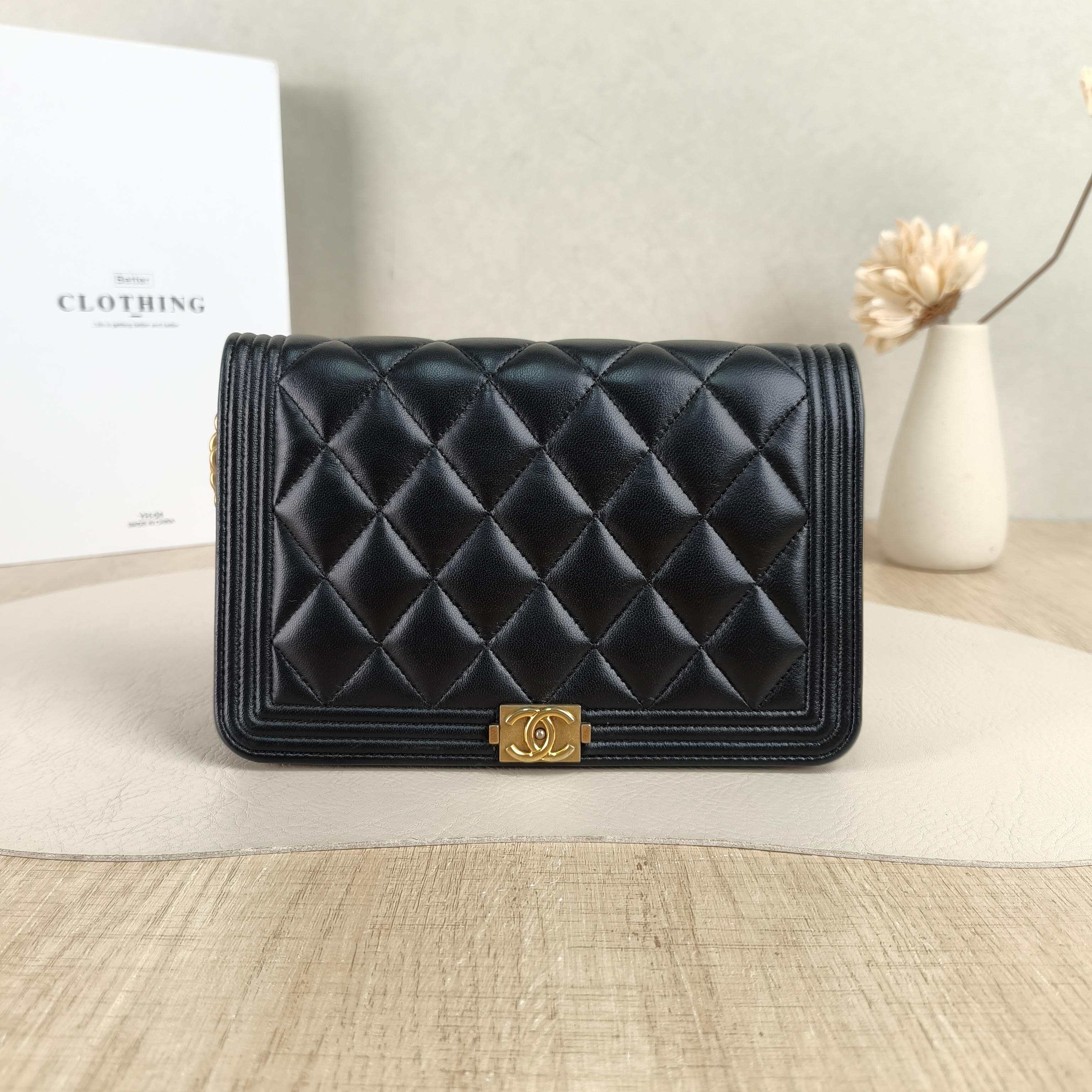 Chanel Crossbody Bag Le Boy​ WOC Black Lambskinmini19.2 × 3.5 × 12.3 cm