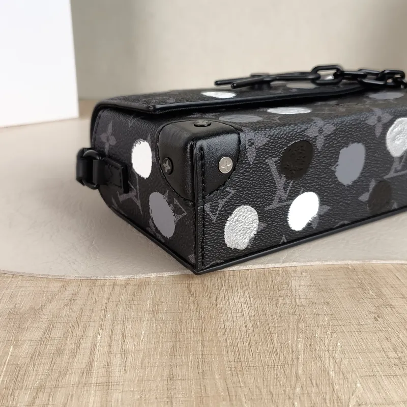 Louis Vuitton Crossbody Bag Steamer Box Monogram · PVC Mini 18 × 6.5 × 11 cm — detail view 5 of 11