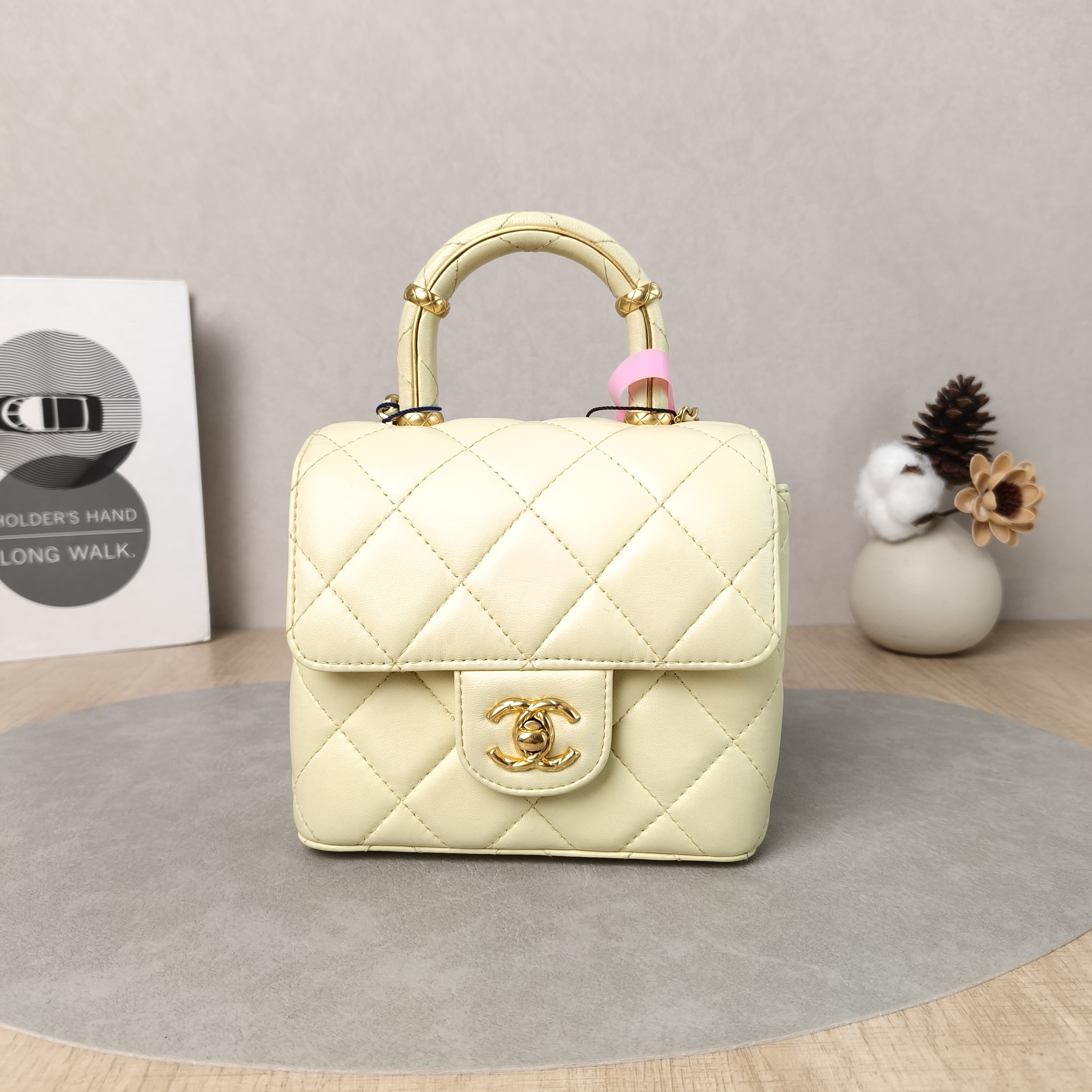 Chanel Crossbody Bag23s Cosmetic Bag Box Yellow Lambskin Small15 × 8 × 12.5 cm