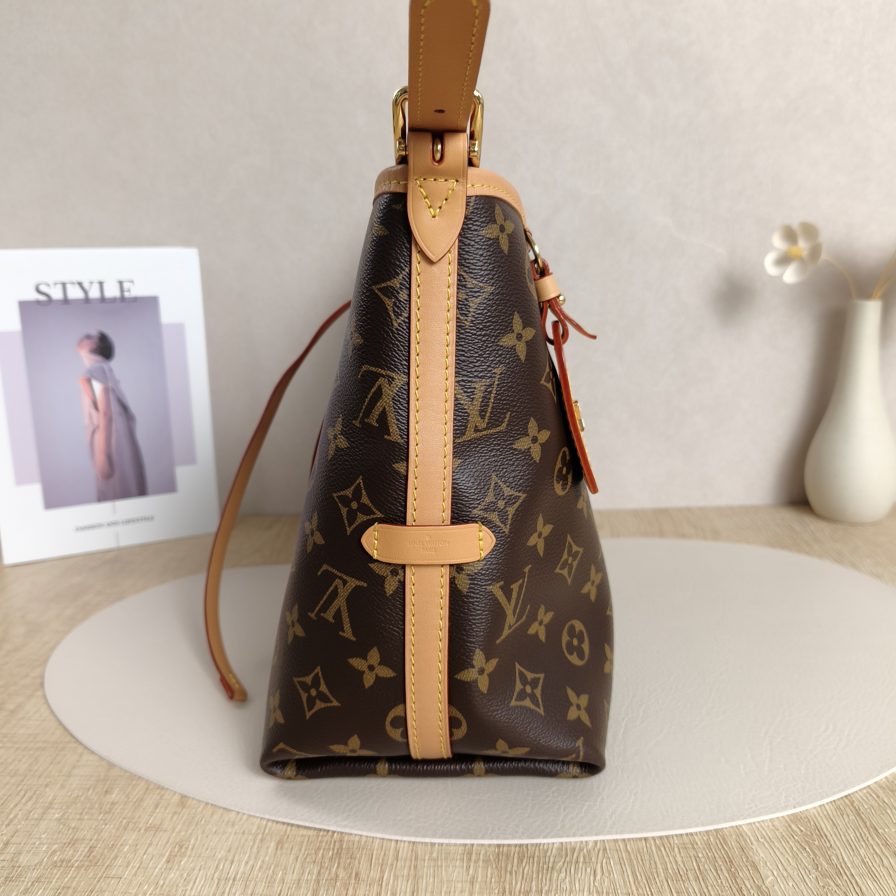 Louis Vuitton Crossbody Bag Carryall Monogram PVC Small29 × 12 × 24 cm — cover view 7 of 11