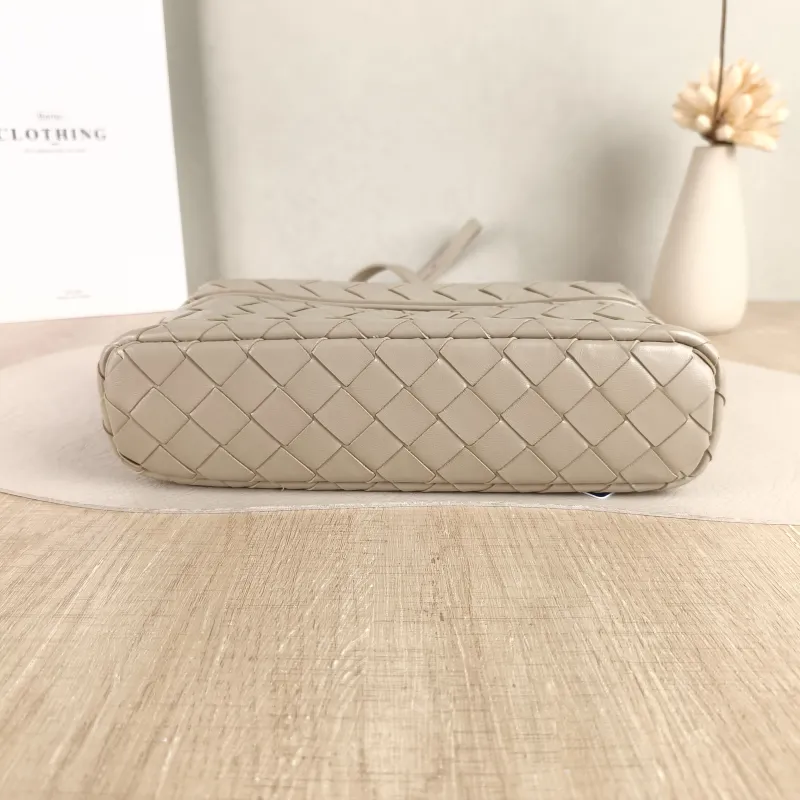 Bottega Veneta Crossbody Bag Bang Bang Cosmetic Bag Grey Lambskin One Size 22 × 6 × 12 cm — cover view 5 of 5