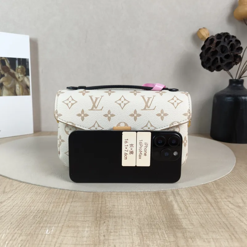 Louis Vuitton Crossbody Bag Pochette Métis East West PVC Small 21.5 × 6 × 13.5 cm — cover view 4 of 6